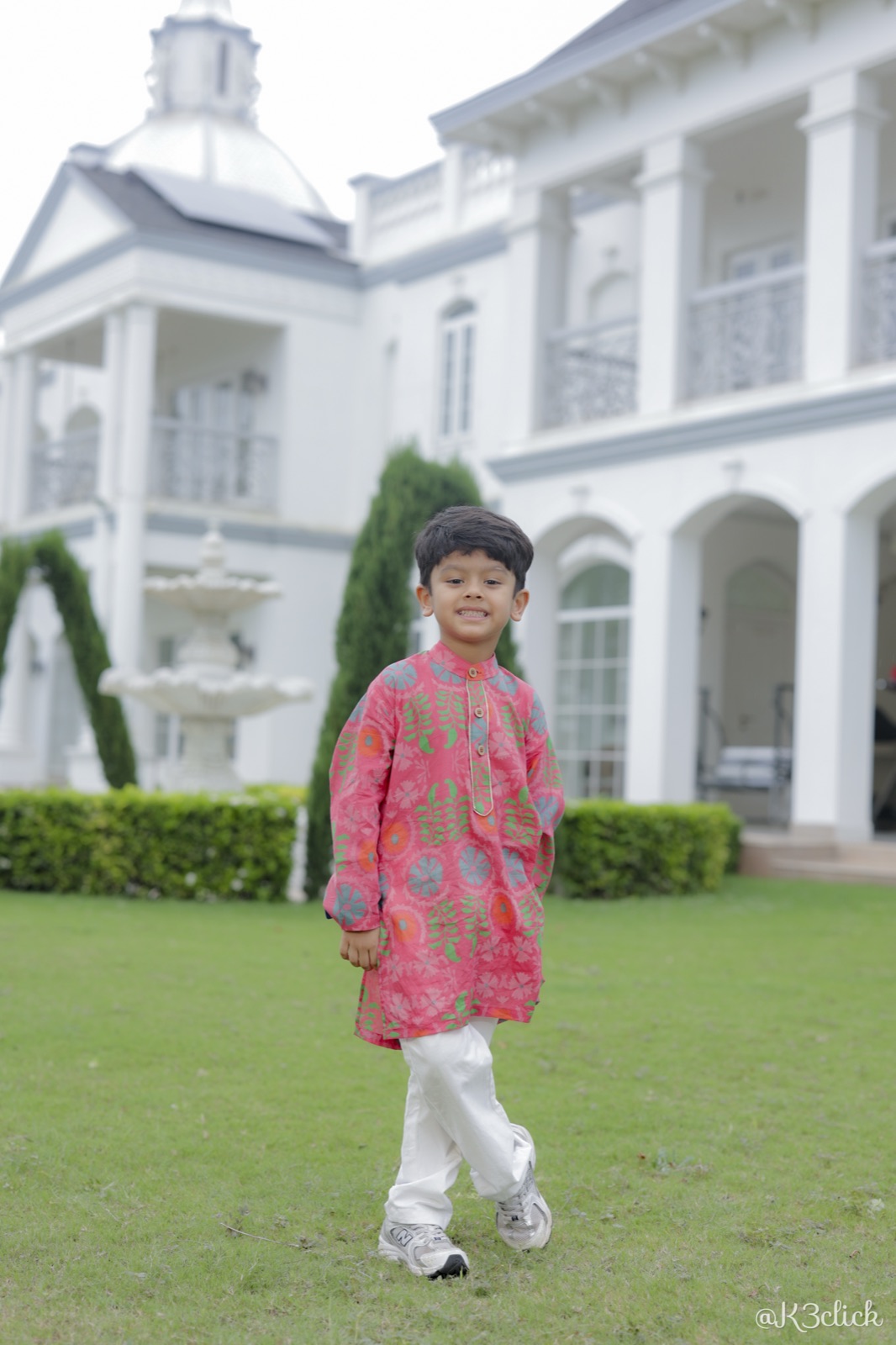 Pink floral kurta with white pants